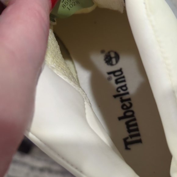 Like NEW Timberland Field Leather Boots - Picture 9 of 9